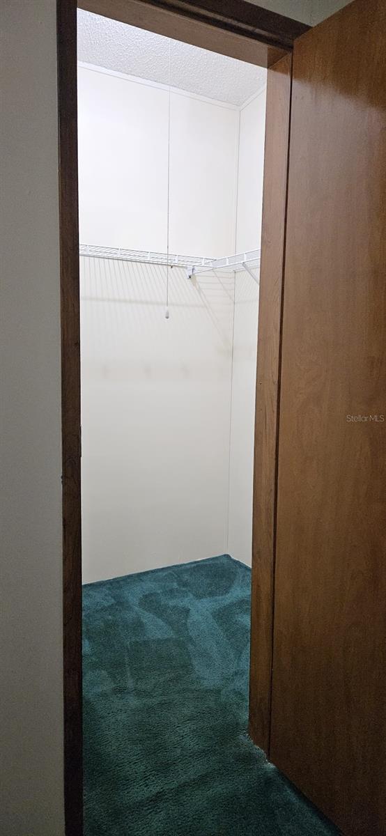 VILLAGE UNIT 03 LAKELAND - Residential Lease