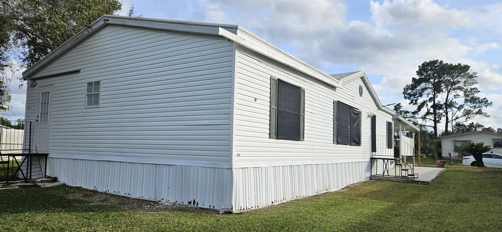 VILLAGE UNIT 03 LAKELAND - Residential Lease