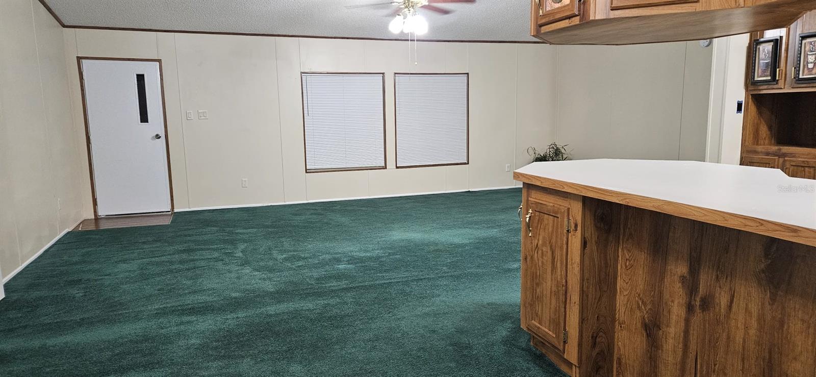 VILLAGE UNIT 03 LAKELAND - Residential Lease