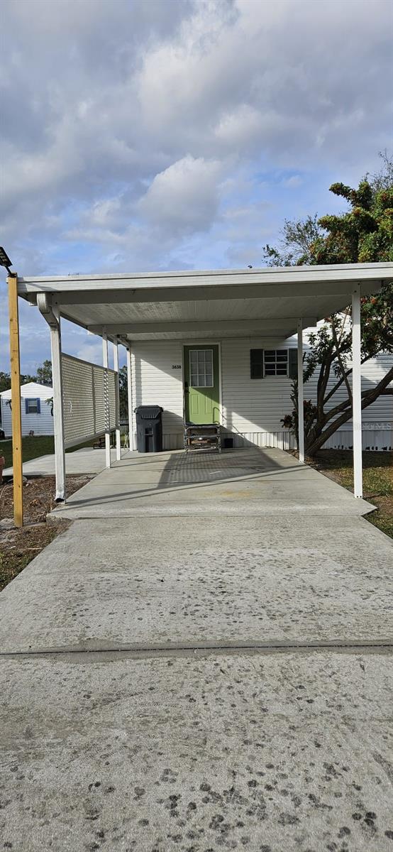 VILLAGE UNIT 03 LAKELAND - Residential Lease