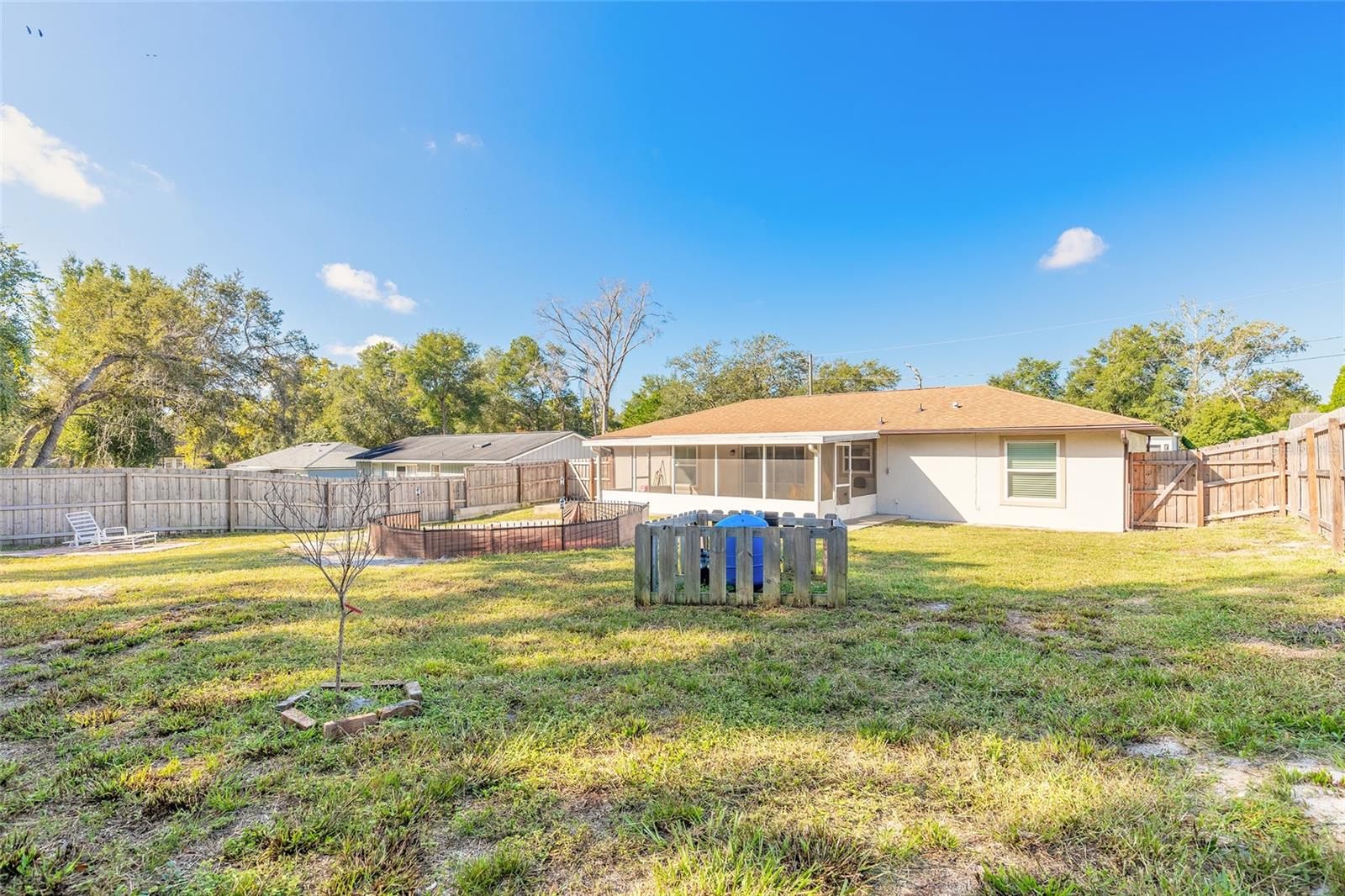 ORANGE CITY TERRACE 01 ADD RESUB - Residential