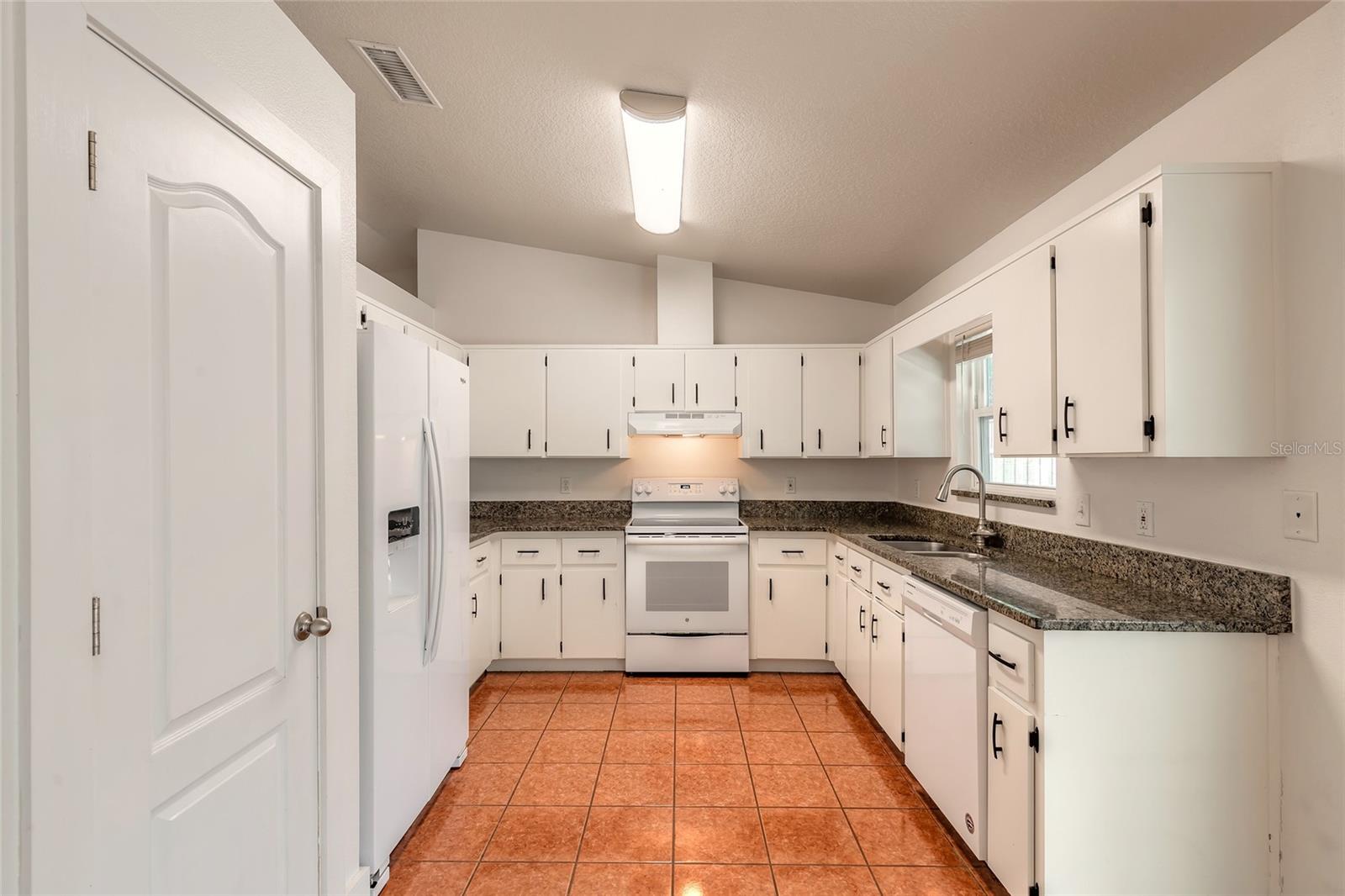 ORANGE CITY TERRACE 01 ADD RESUB - Residential