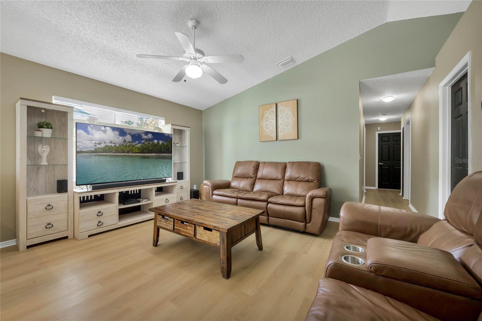 BONNEVILLE PINES PH 01 - Residential