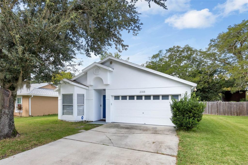 Photo of 2308 Donegan Place, Orlando, FL 32826 (MLS # O6370098)