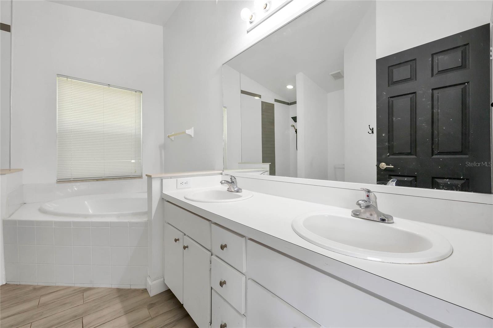 BONNEVILLE PINES PH 01 - Residential