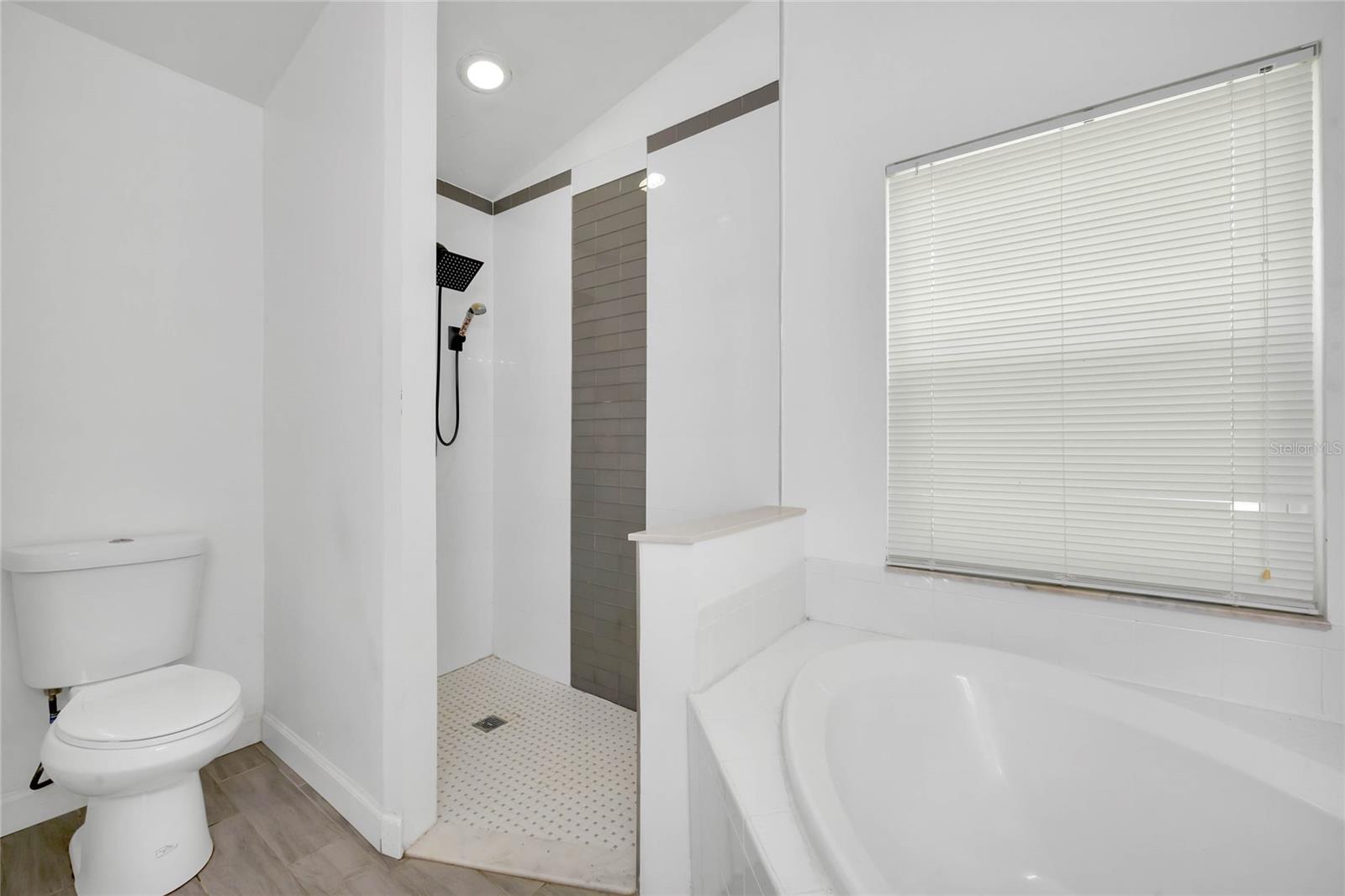 BONNEVILLE PINES PH 01 - Residential