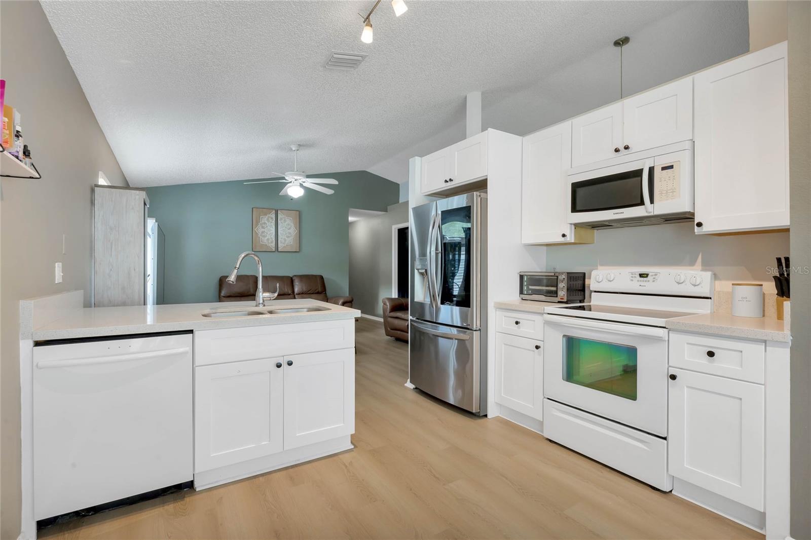 BONNEVILLE PINES PH 01 - Residential