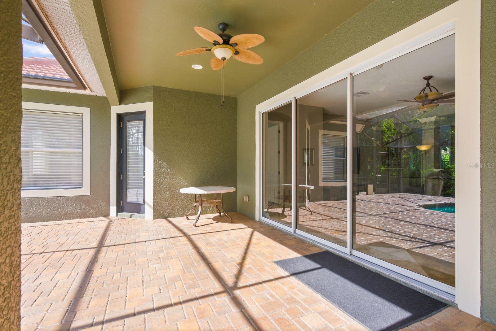 WATERS EDGE 1 - Residential