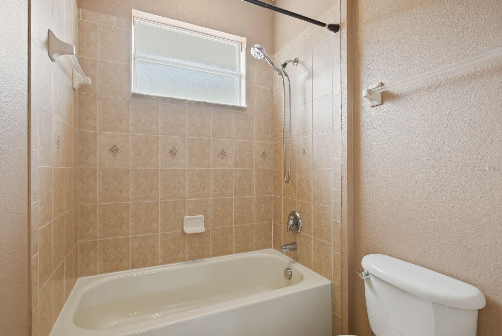 WATERS EDGE 1 - Residential