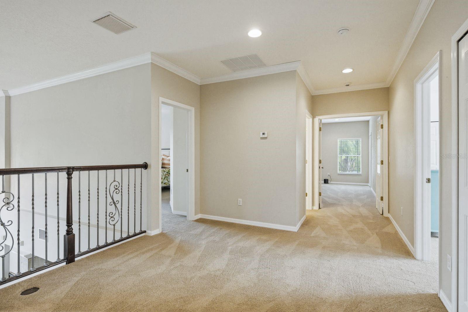 WATERS EDGE 1 - Residential