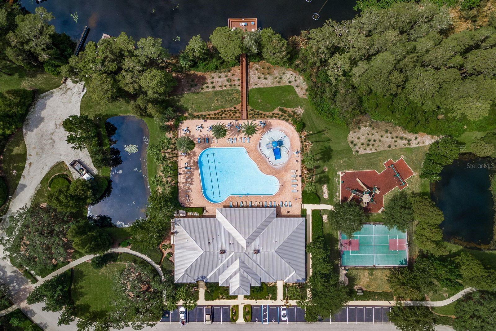 WATERS EDGE 1 - Residential