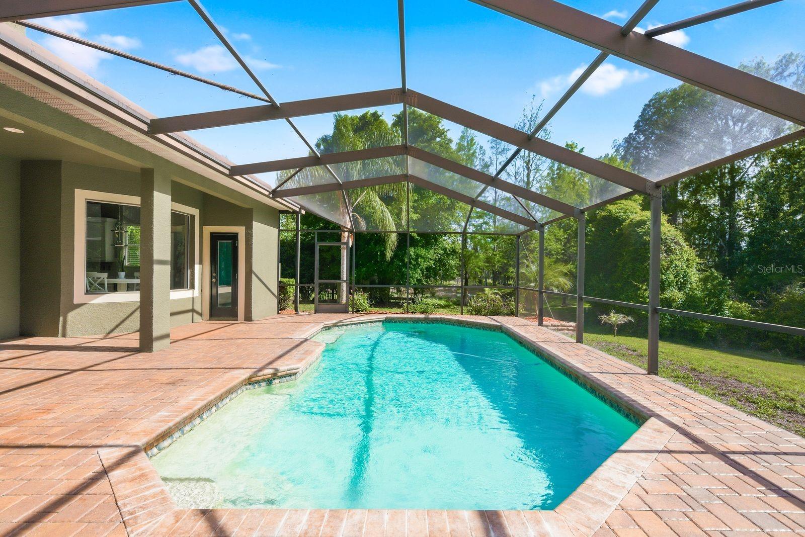 WATERS EDGE 1 - Residential