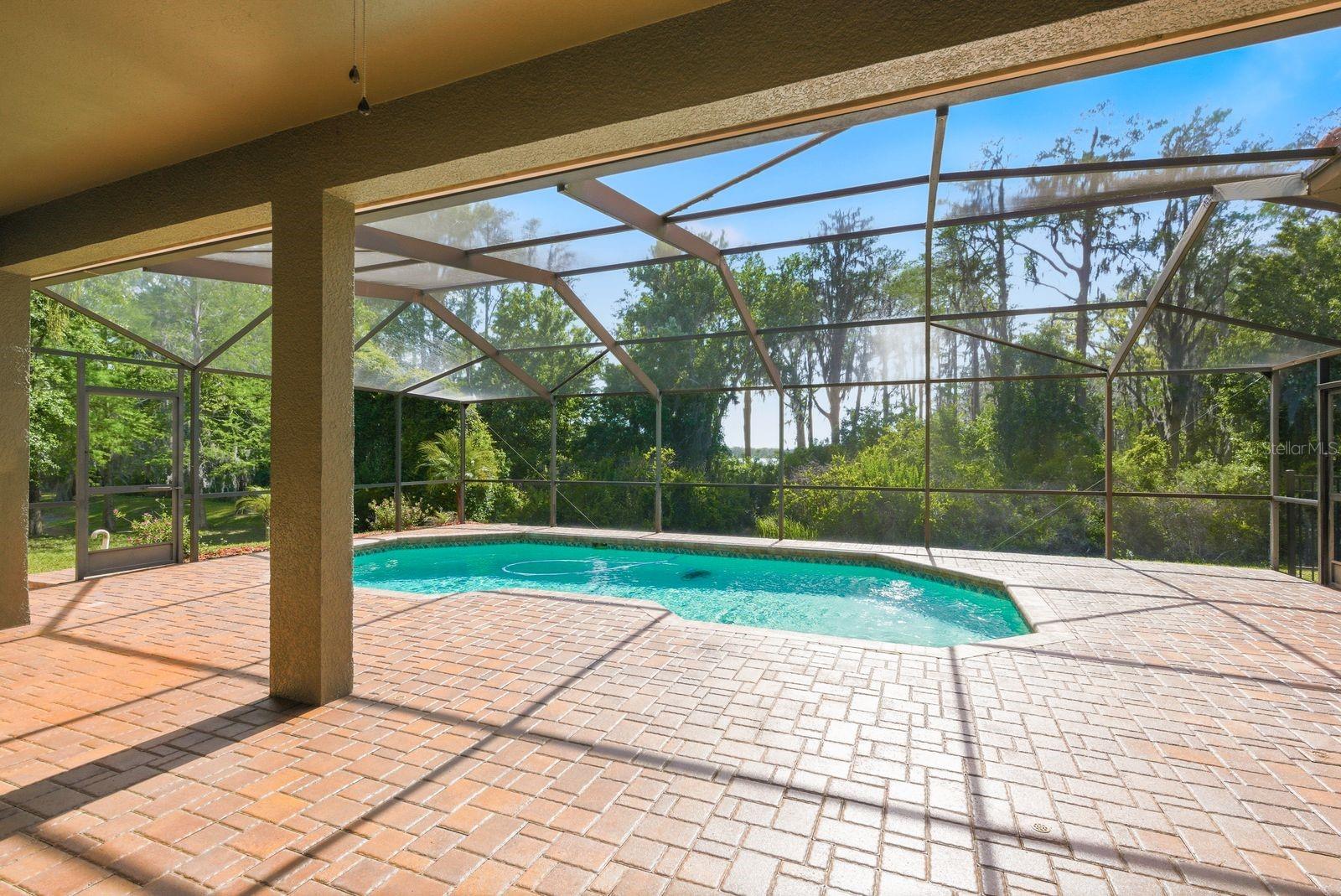 WATERS EDGE 1 - Residential