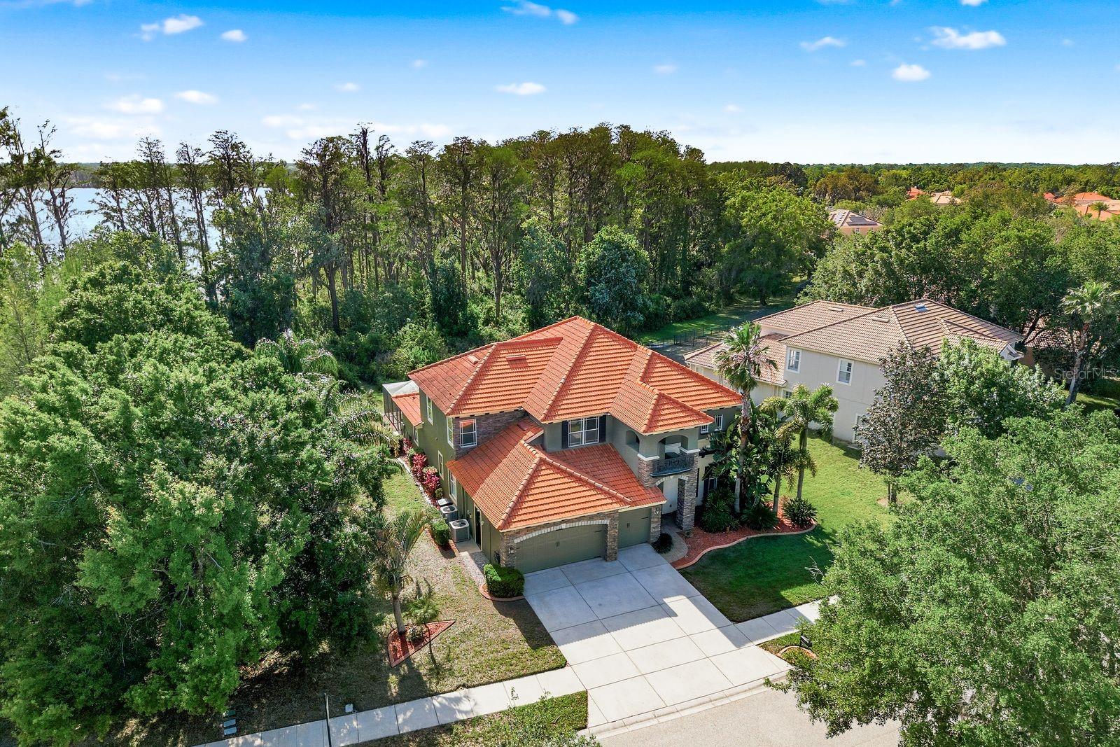 WATERS EDGE 1 - Residential