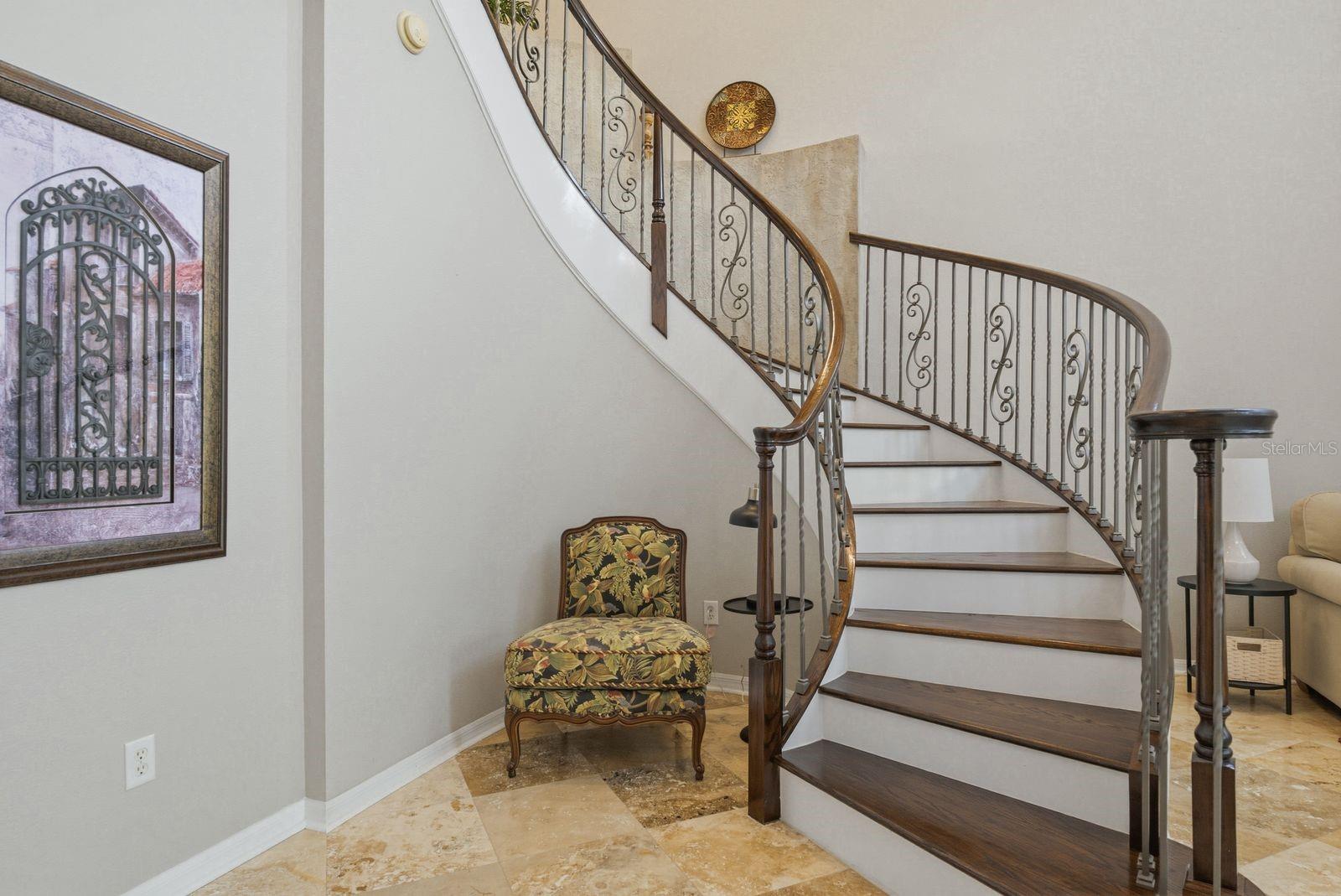 WATERS EDGE 1 - Residential