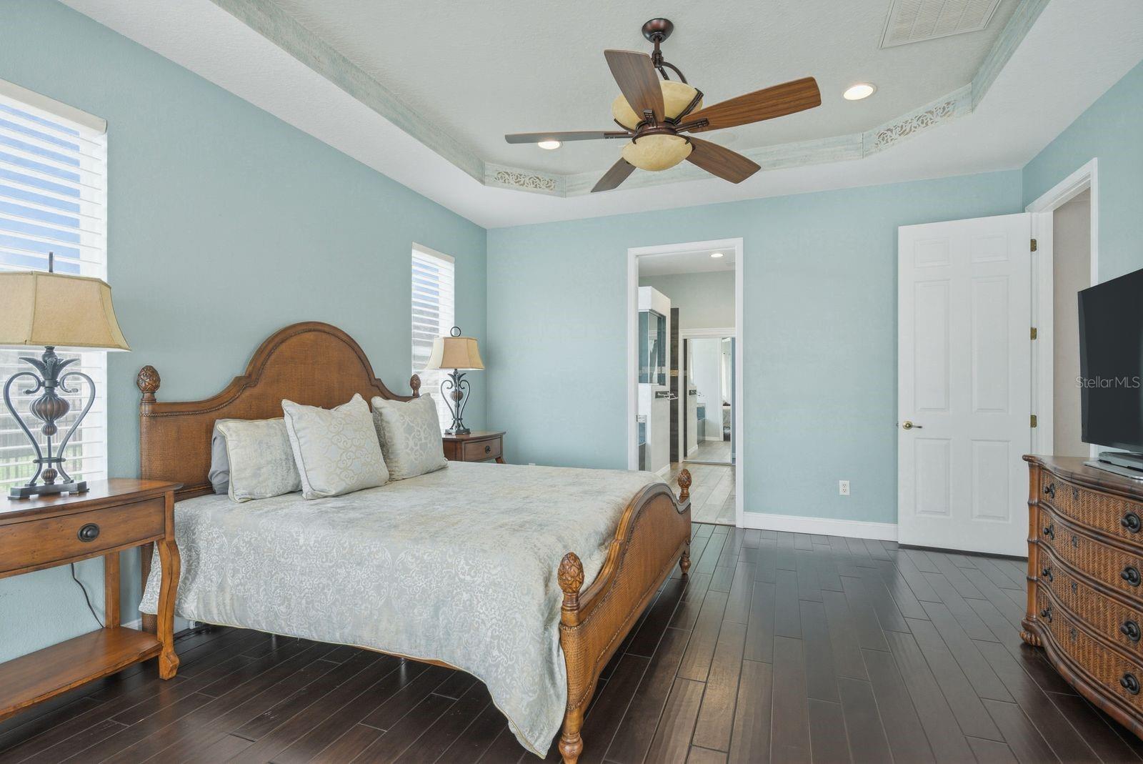 WATERS EDGE 1 - Residential