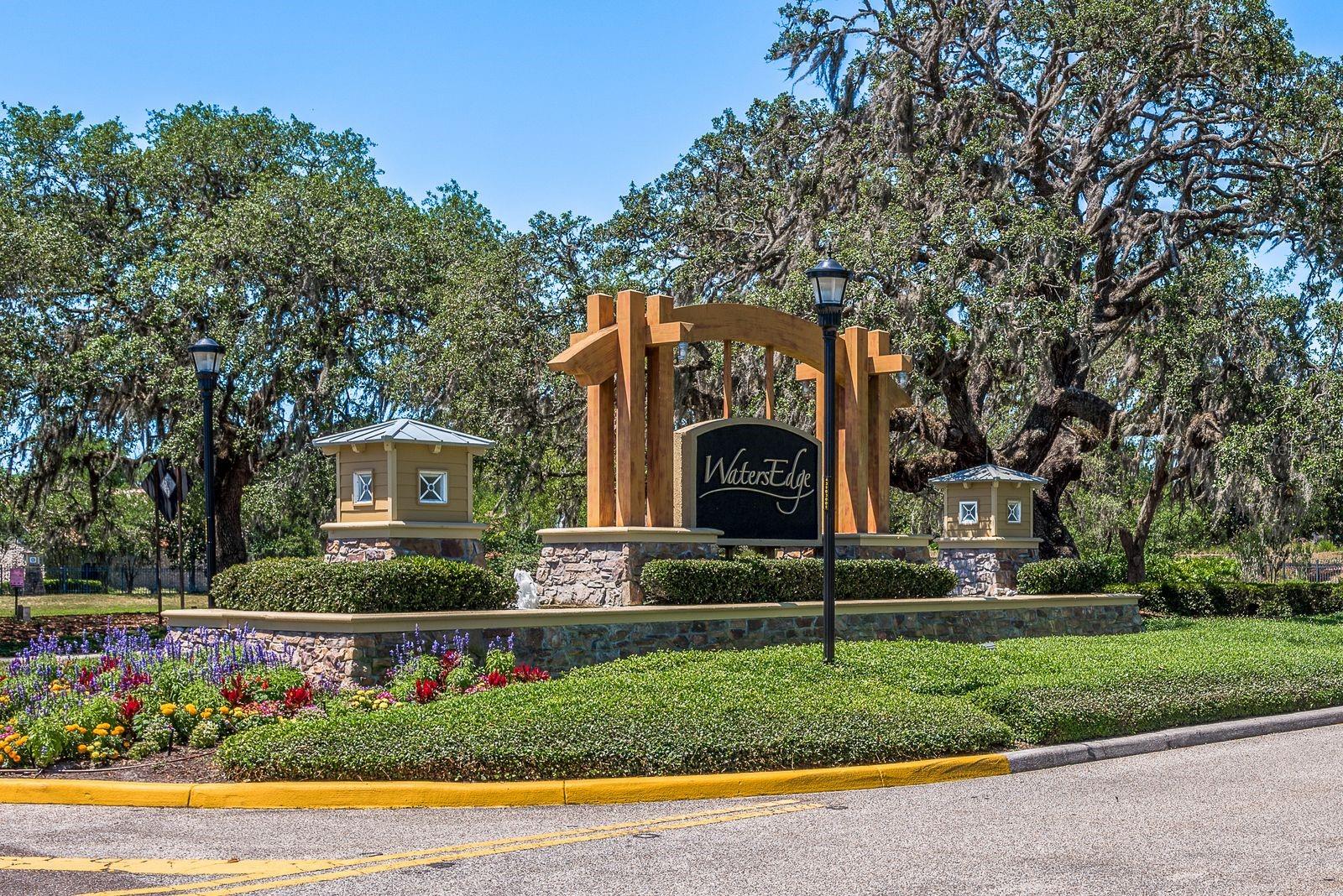 WATERS EDGE 1 - Residential