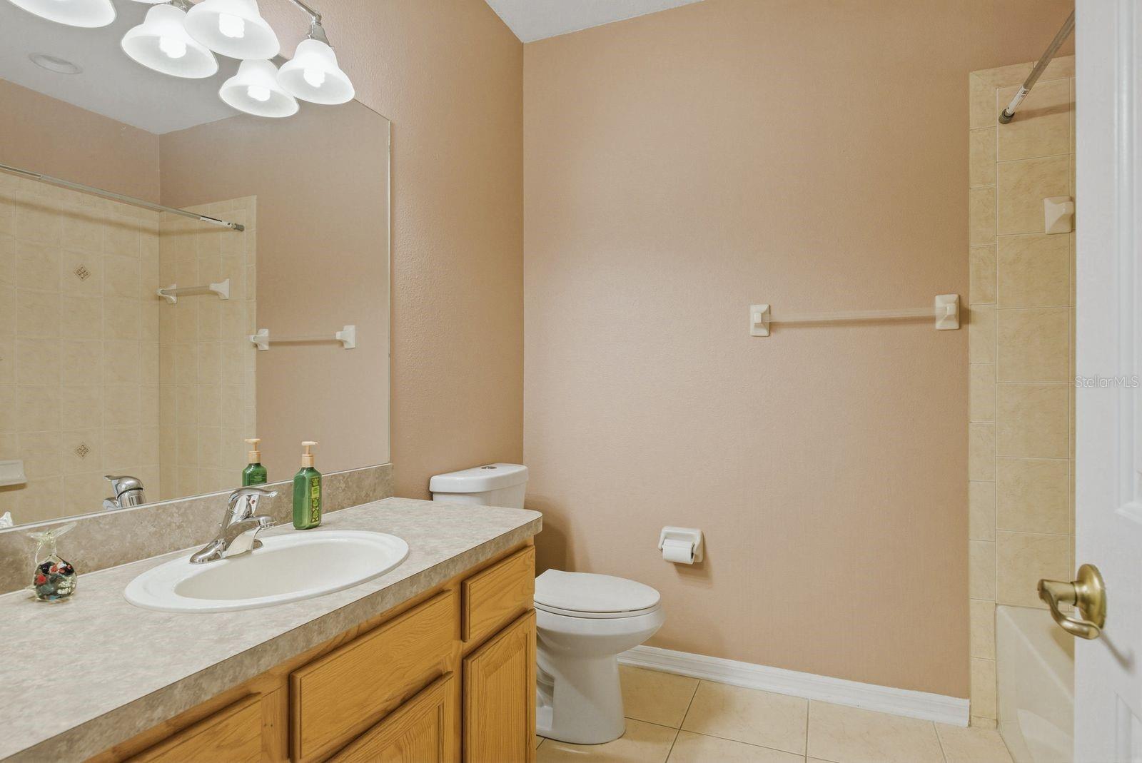 WATERS EDGE 1 - Residential