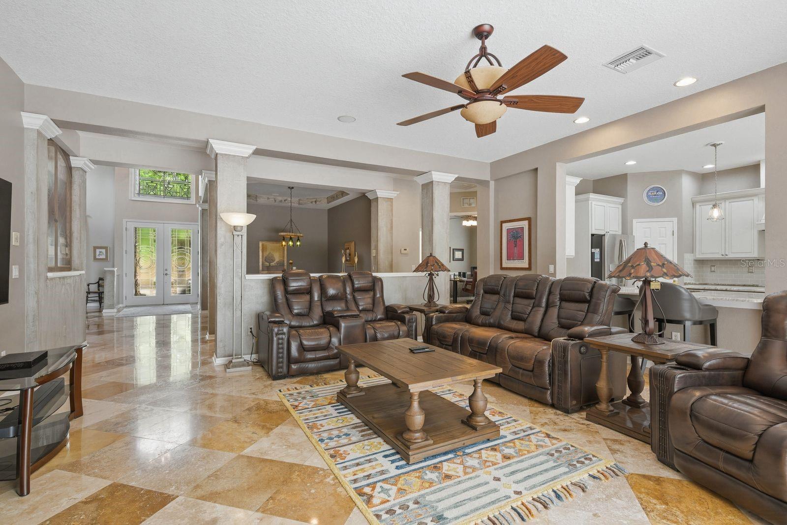 WATERS EDGE 1 - Residential