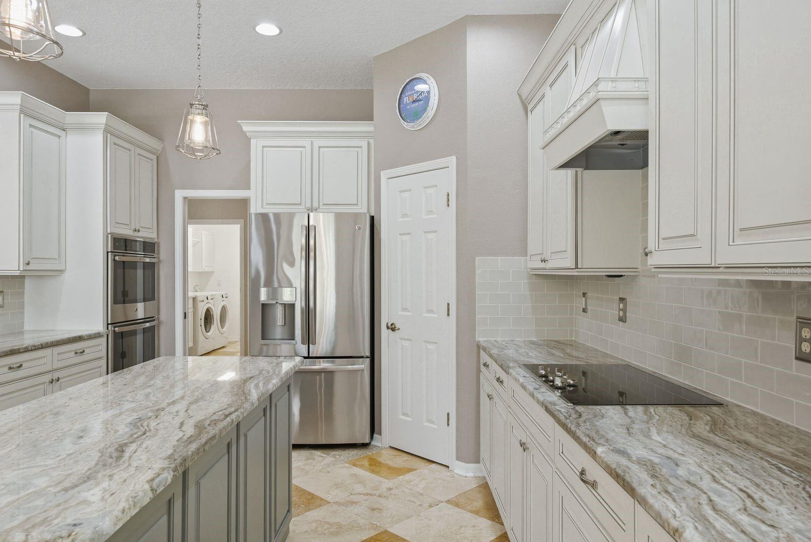 WATERS EDGE 1 - Residential