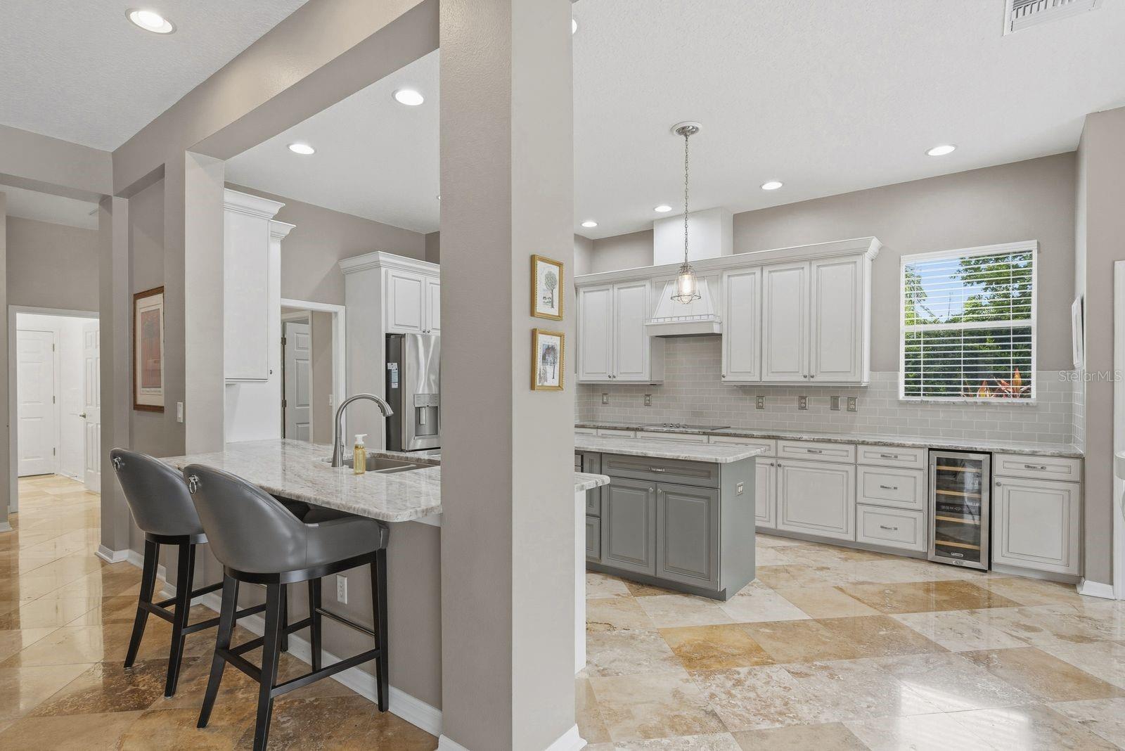 WATERS EDGE 1 - Residential