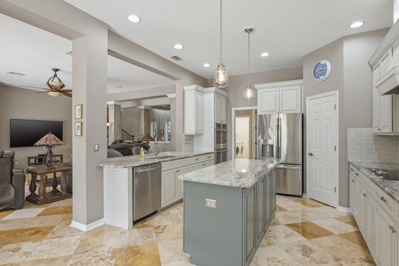 WATERS EDGE 1 - Residential