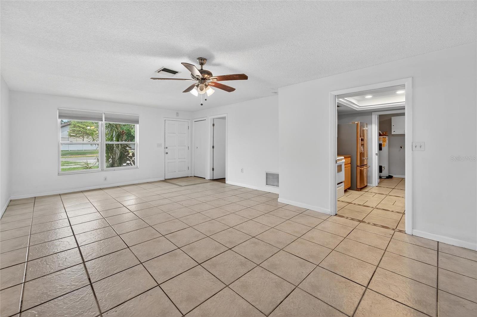 2186 GREENBRIAR BOULEVARD