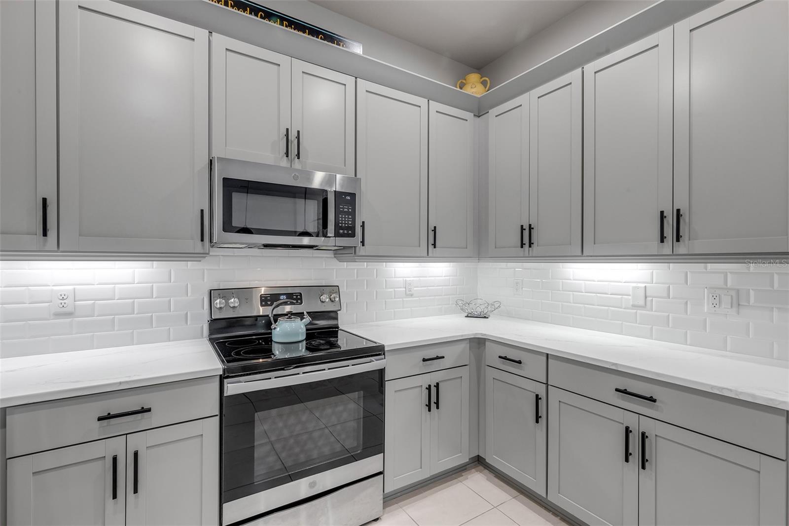 PLANTATION BAY SEC 2A-F UN 13 - Residential