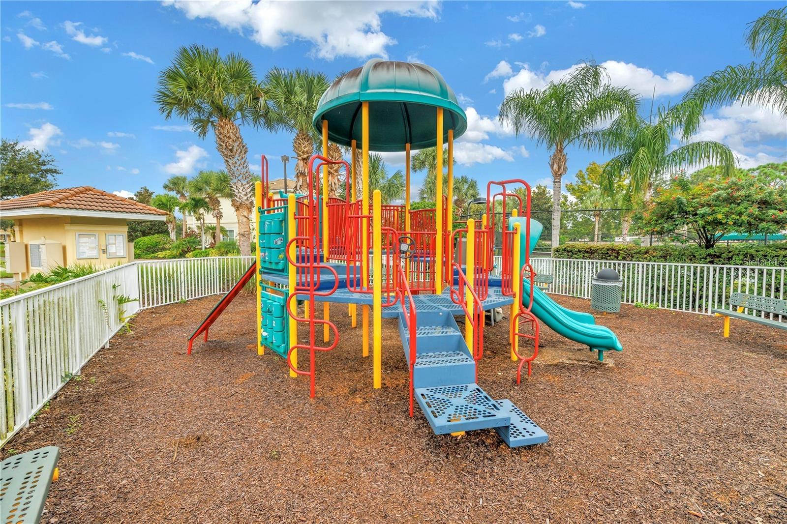 SAN MICHELE AT UNIVERSITY COMMONS - Residential