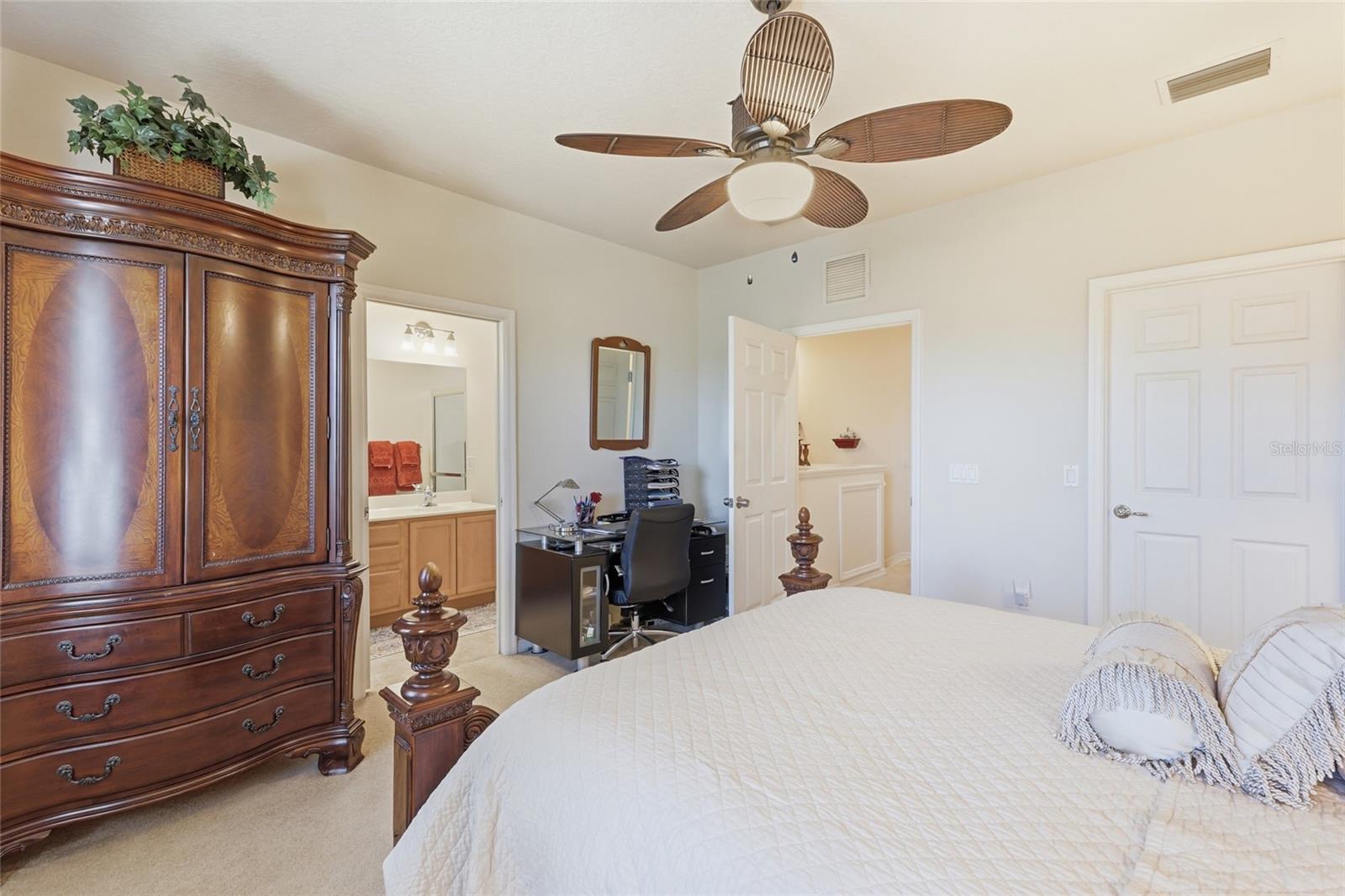 SAN MICHELE AT UNIVERSITY COMMONS - Residential