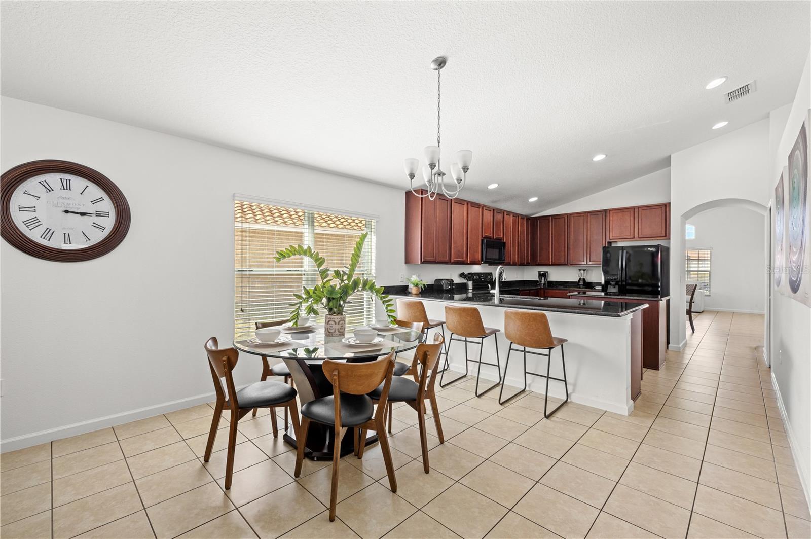 AVIANA PH 01 - Residential