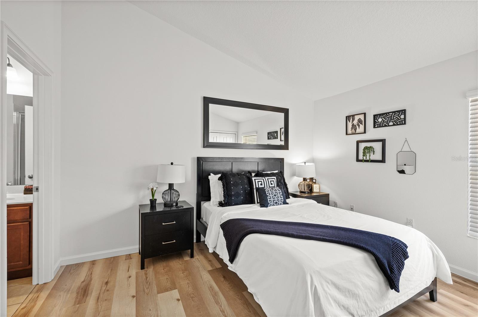 AVIANA PH 01 - Residential