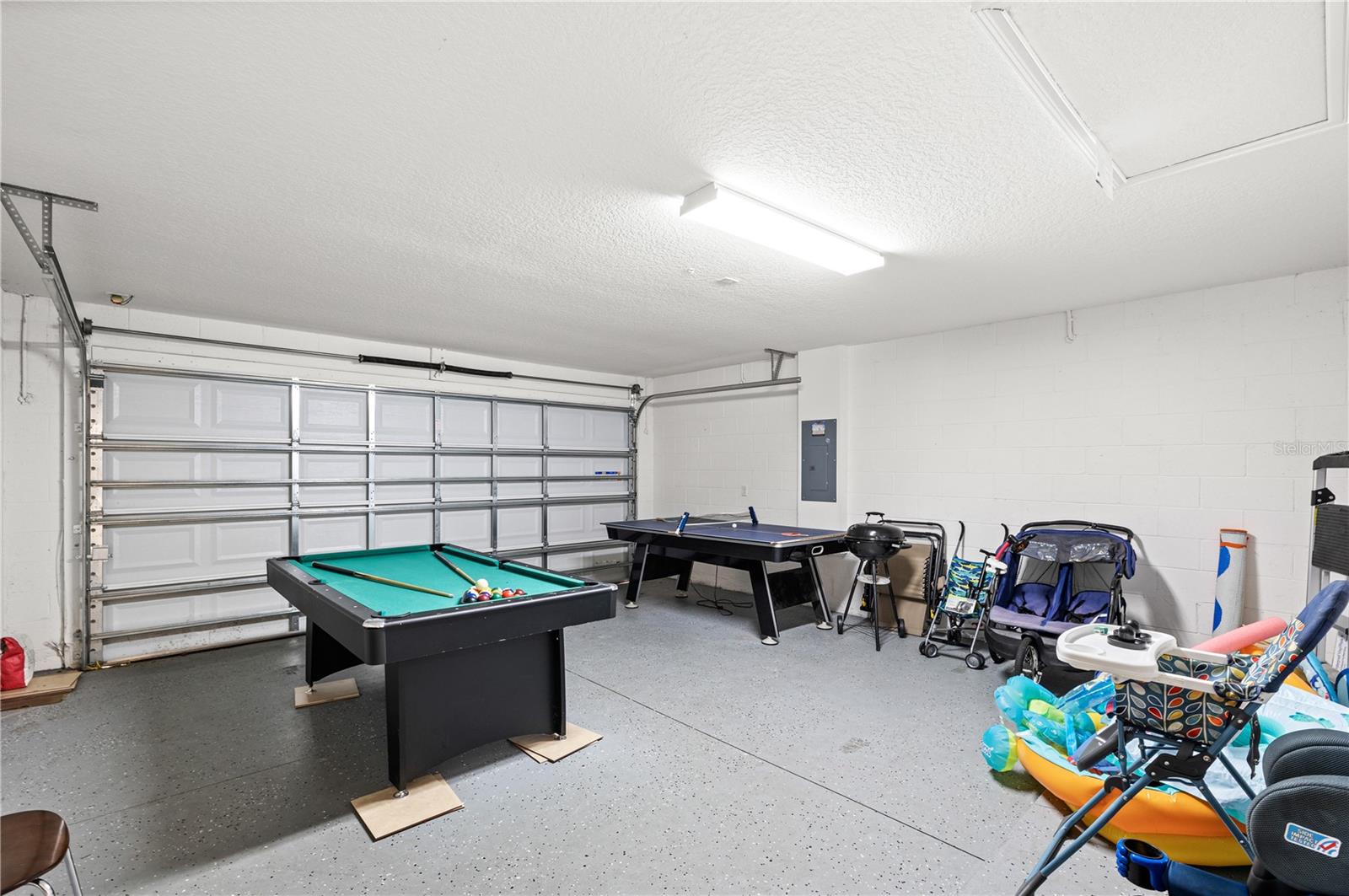 AVIANA PH 01 - Residential