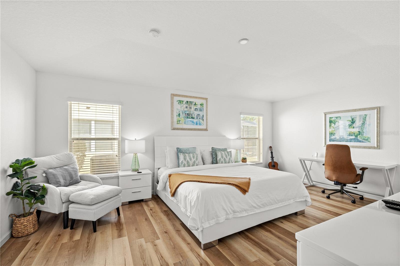 AVIANA PH 01 - Residential