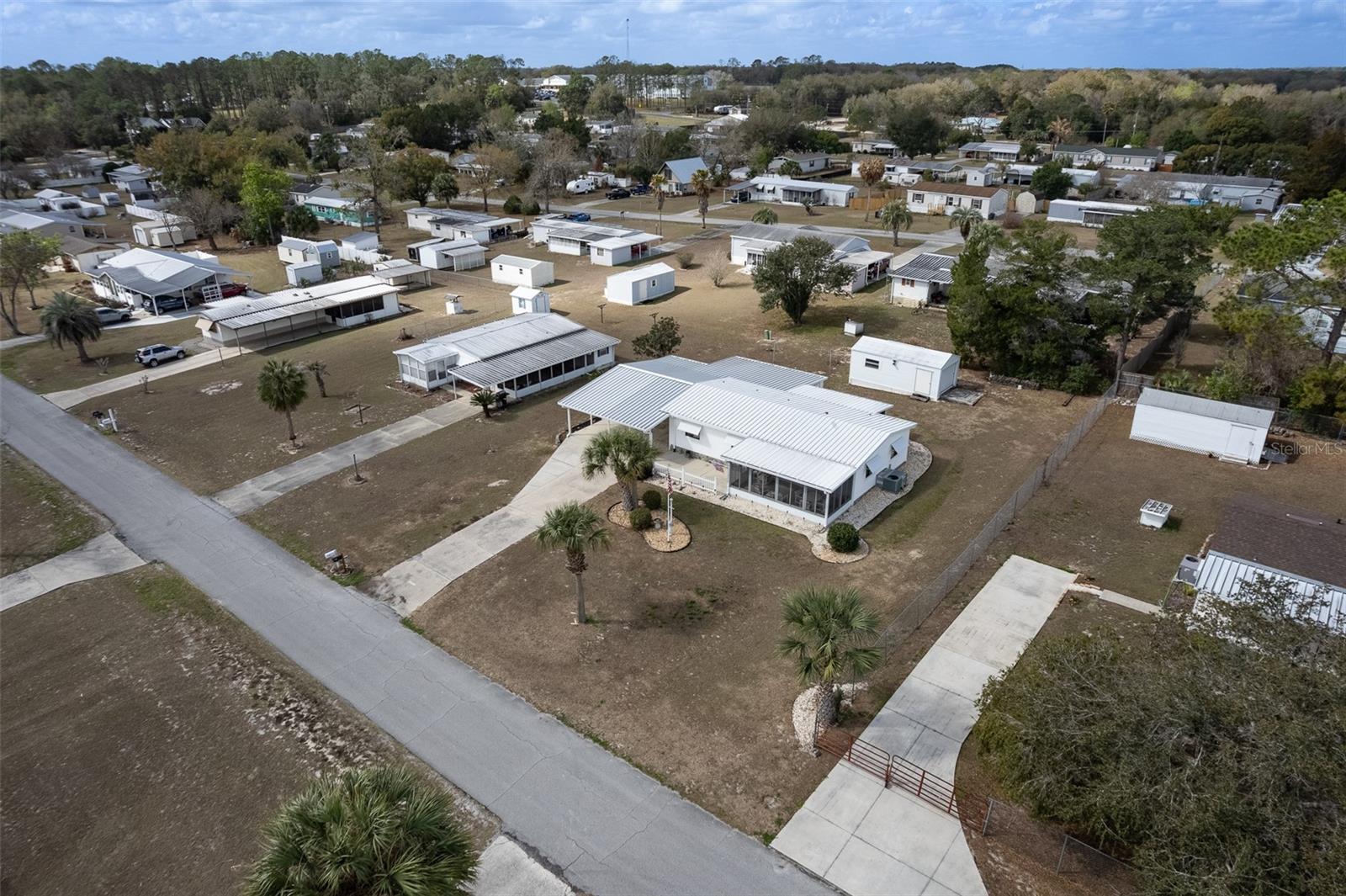 LAKE WEIR HARBOR ESTATE - Residential