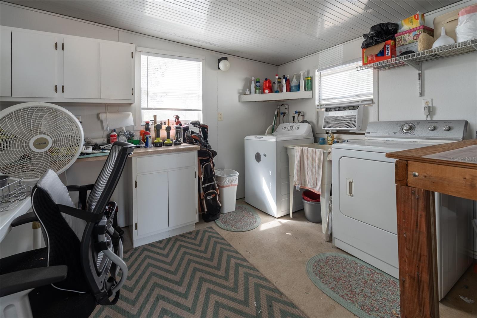 LAKE WEIR HARBOR ESTATE - Residential