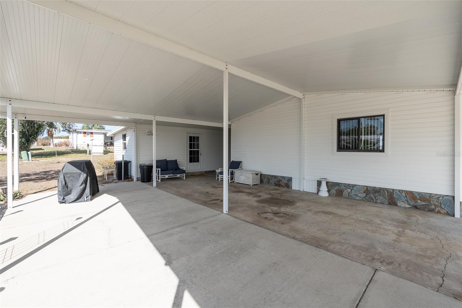 LAKE WEIR HARBOR ESTATE - Residential