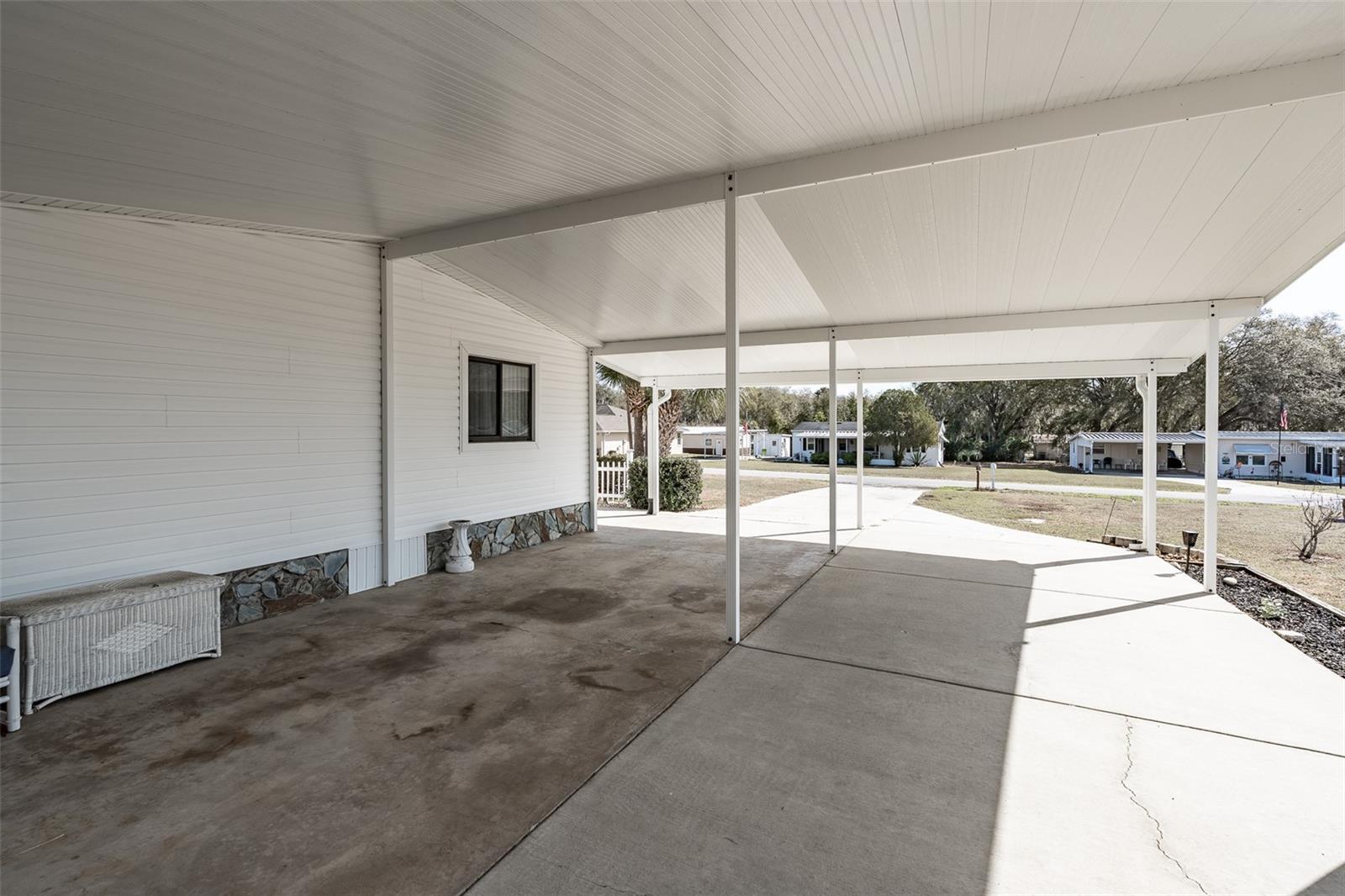 LAKE WEIR HARBOR ESTATE - Residential