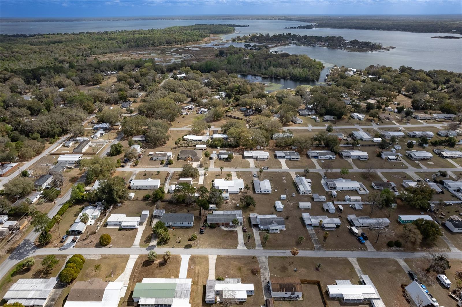LAKE WEIR HARBOR ESTATE - Residential