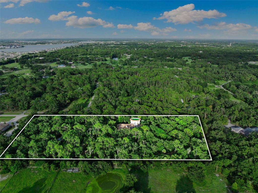 Photo of 1343 Ranchero Drive, Sarasota, FL 34240 (MLS # A4637854)
