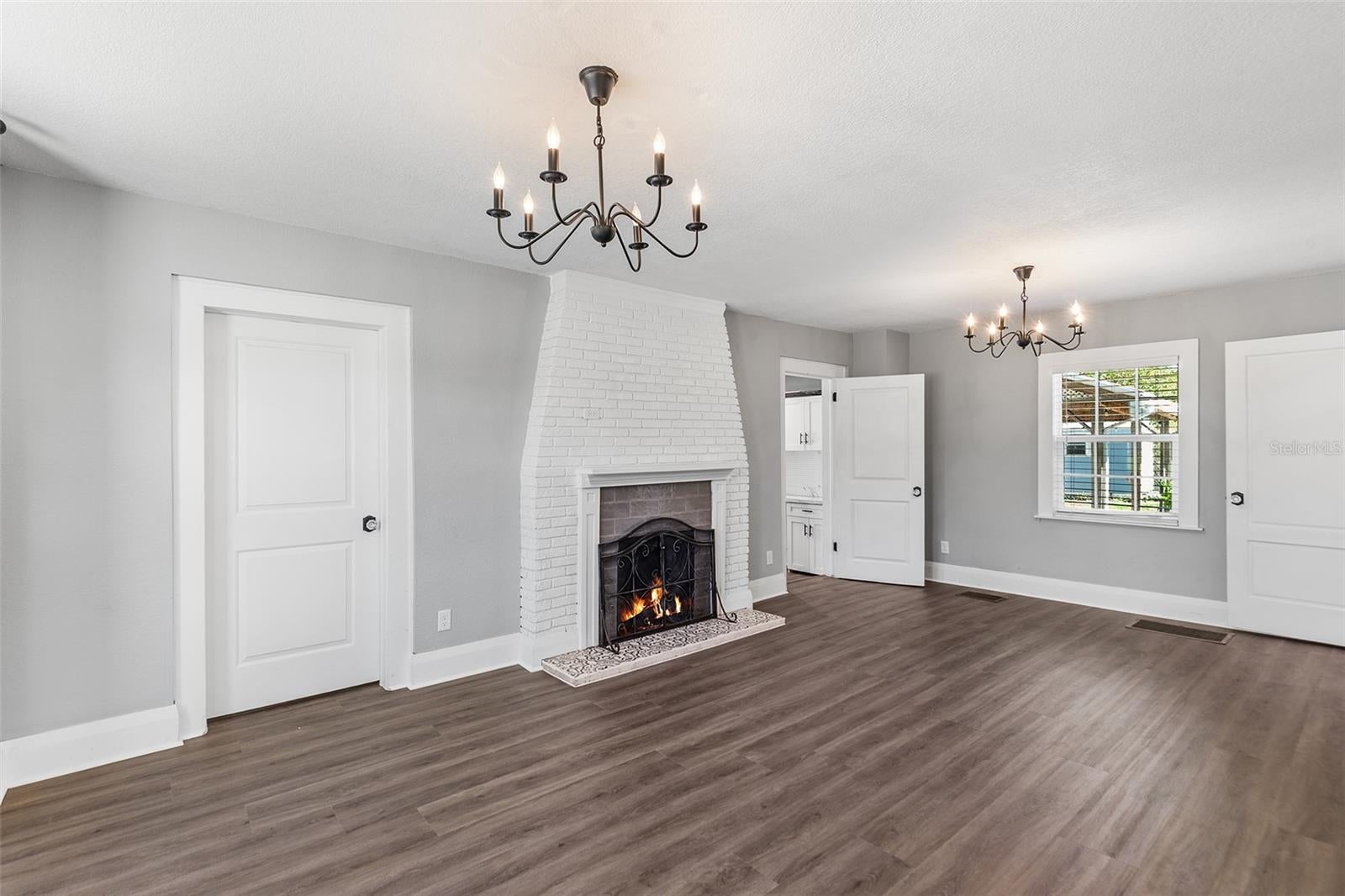 807 INTERLACHEN PARKWAY