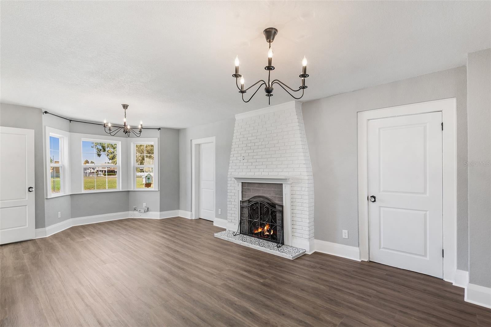 807 INTERLACHEN PARKWAY