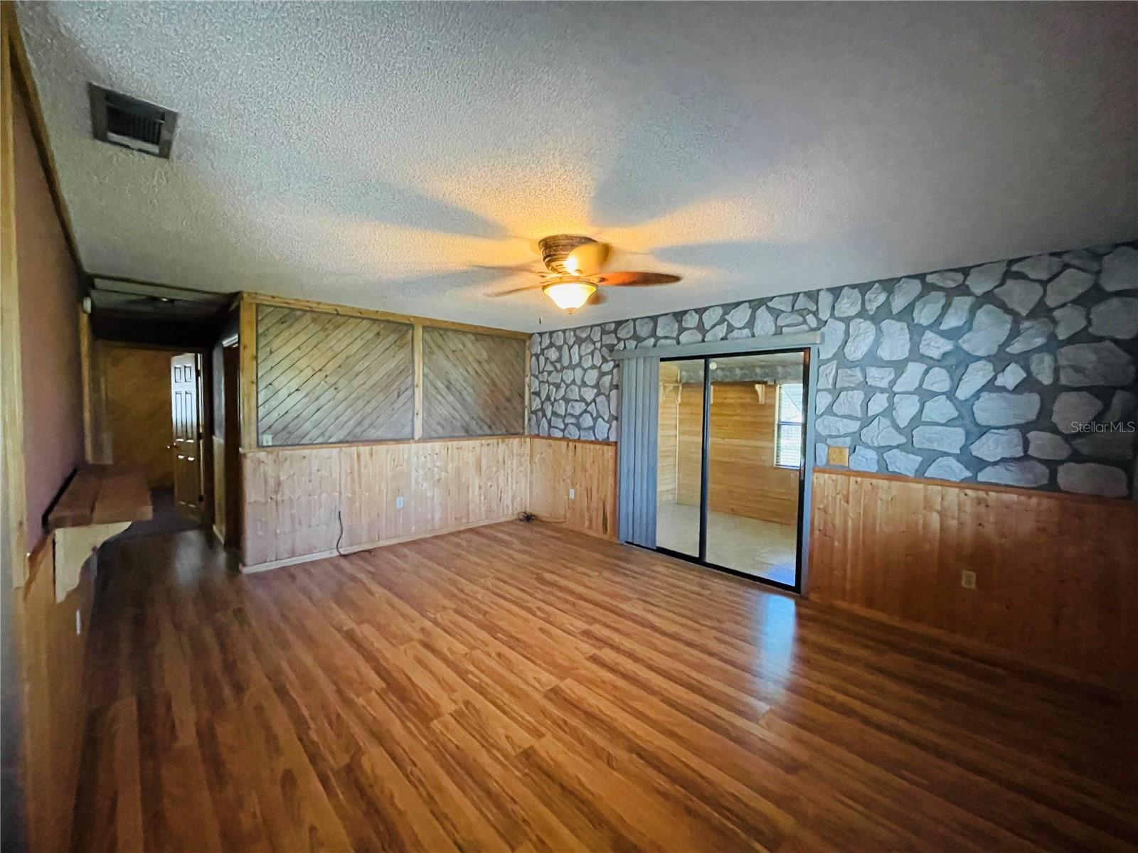 PINE RUN ESTATES III - Residential