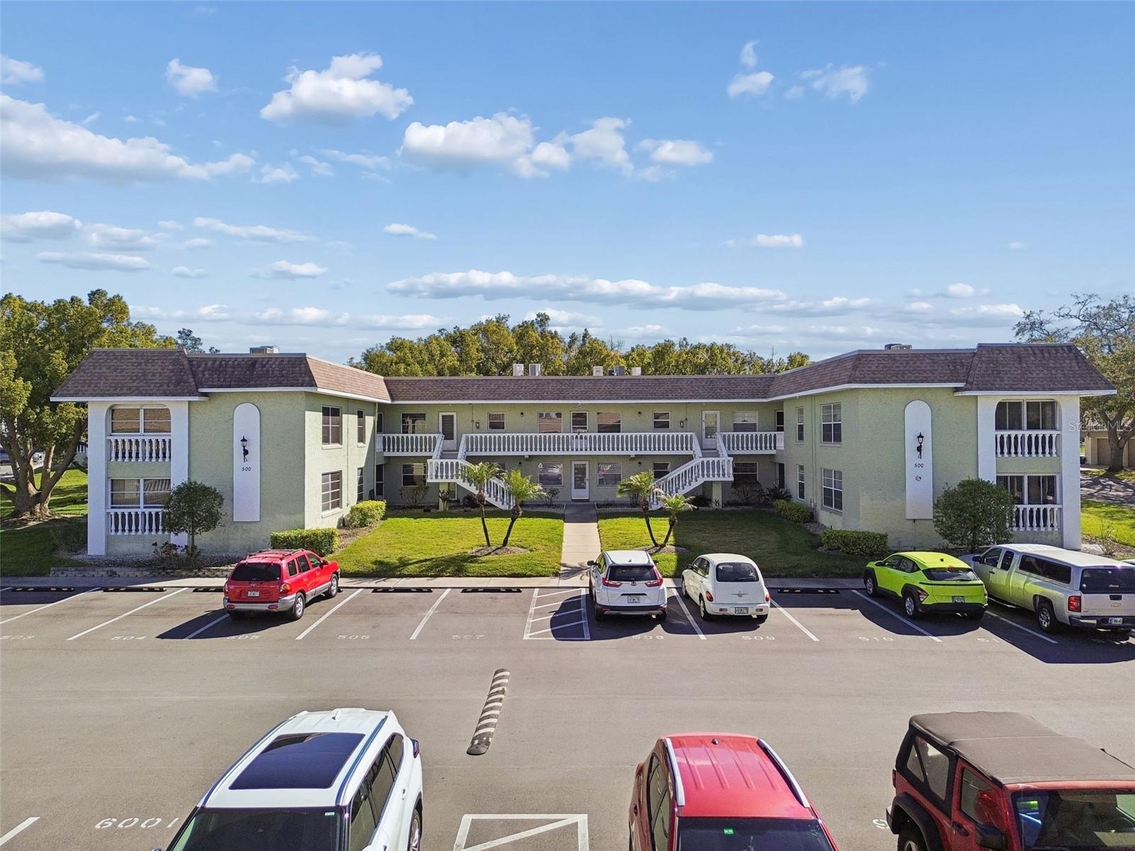 GREEN DOLPHIN PARK CONDO - Residential