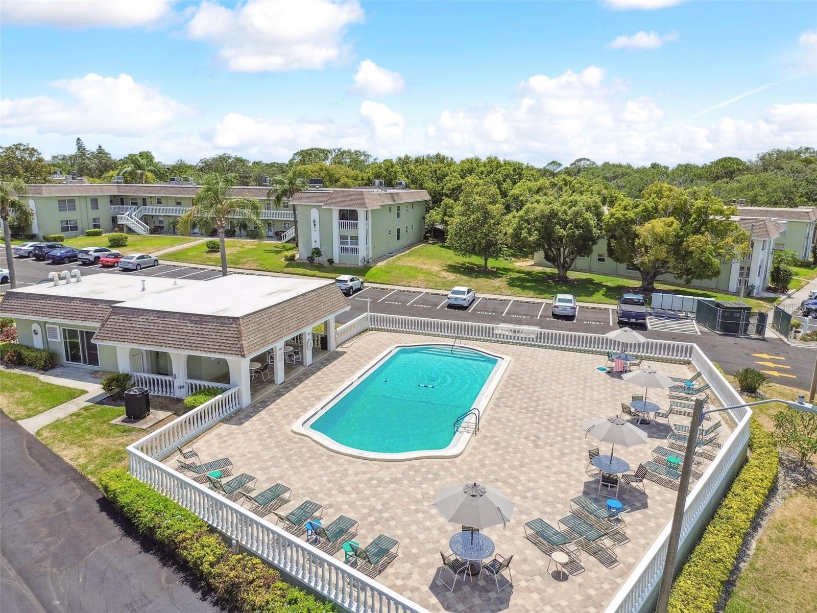 GREEN DOLPHIN PARK CONDO - Residential