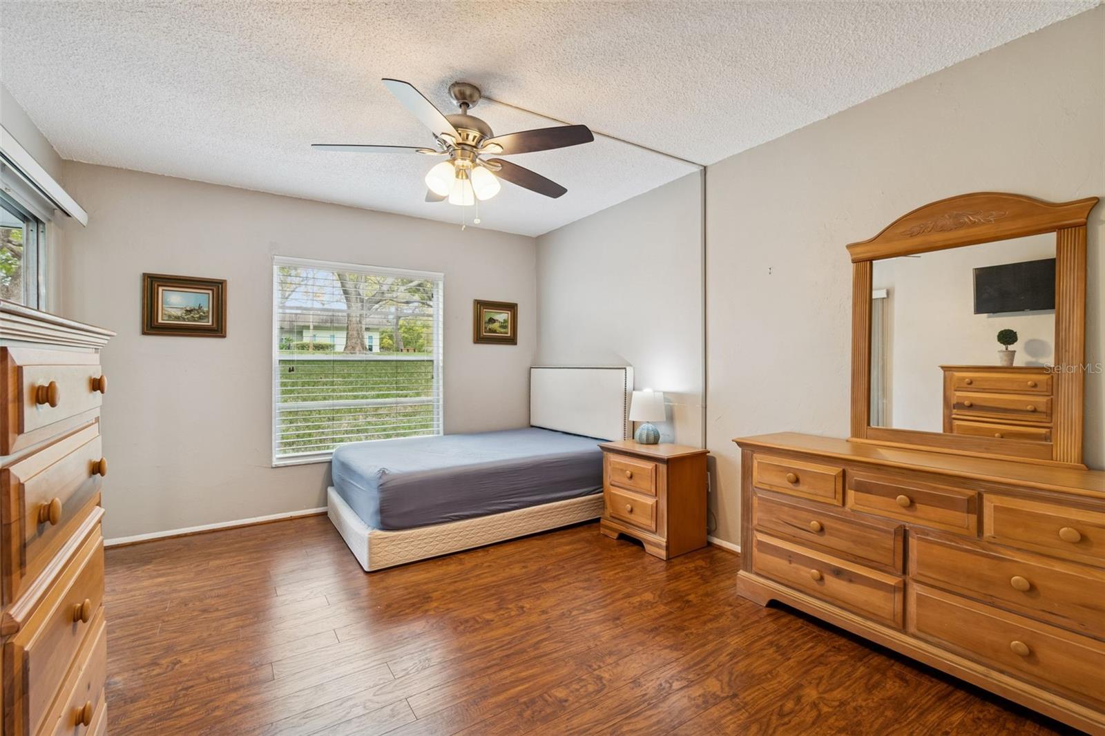 GREEN DOLPHIN PARK CONDO - Residential