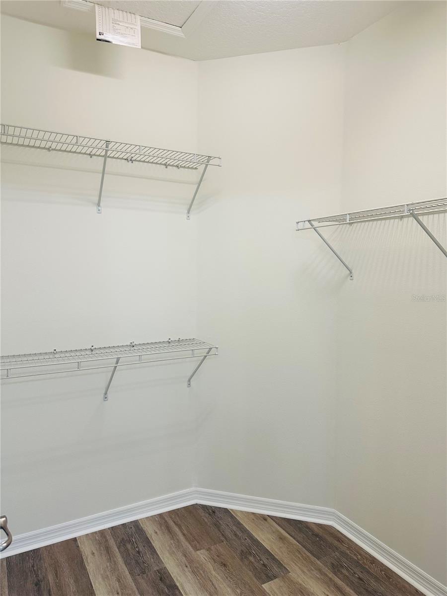 CARLISLE GRAND PH 2 - Residential Lease