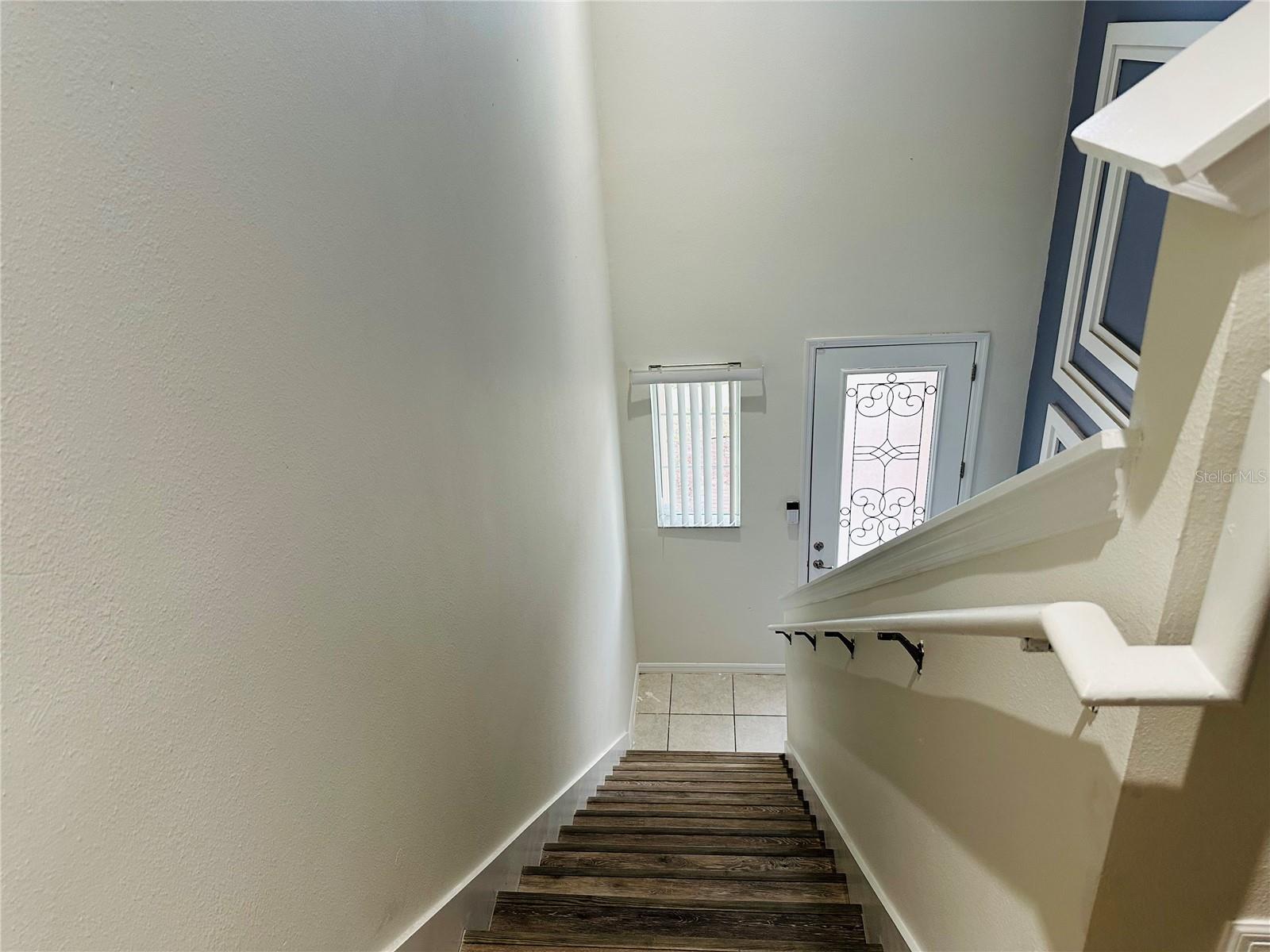 CARLISLE GRAND PH 2 - Residential Lease