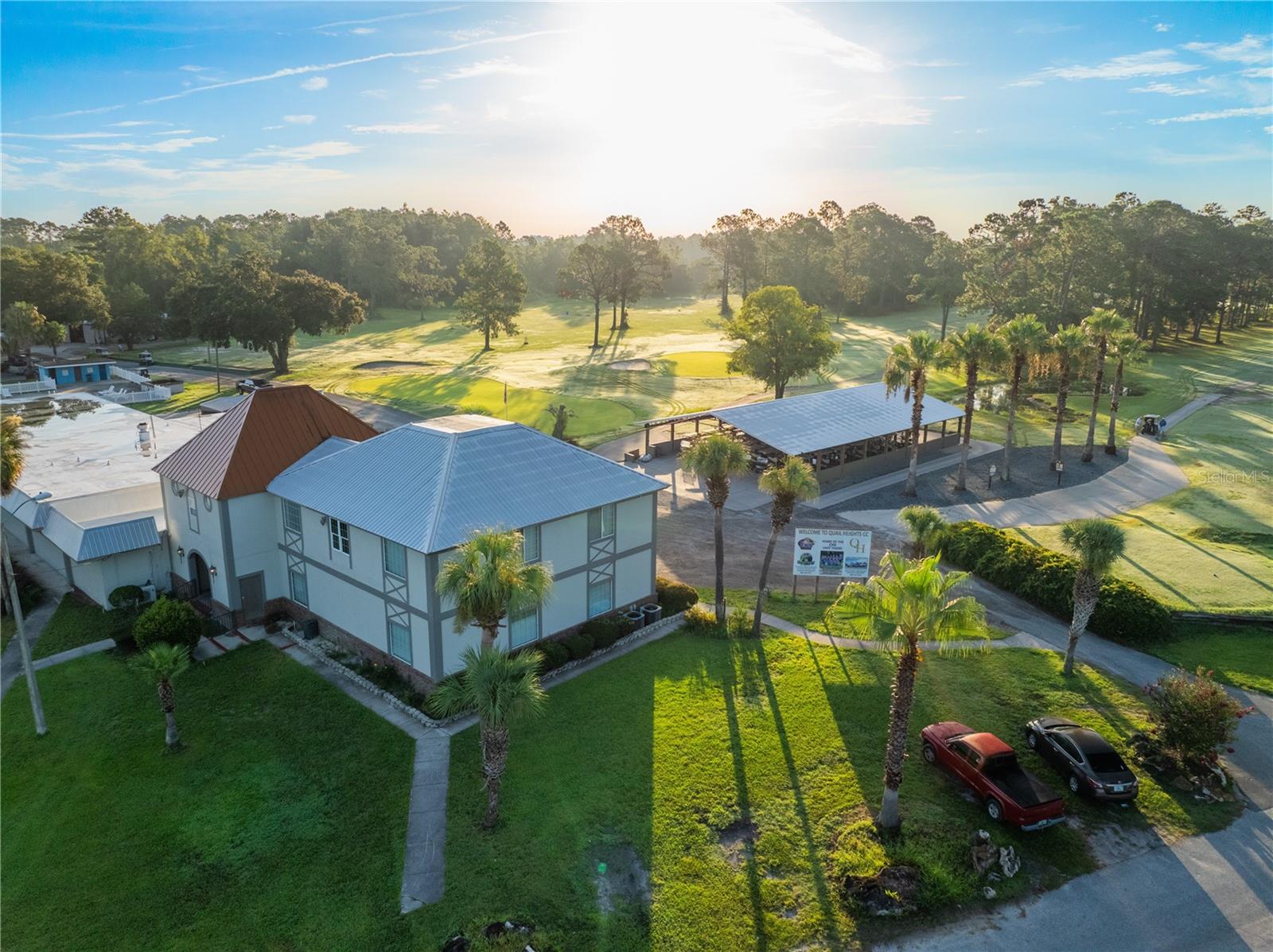 10TH FAIRWAY VILLA - Residential