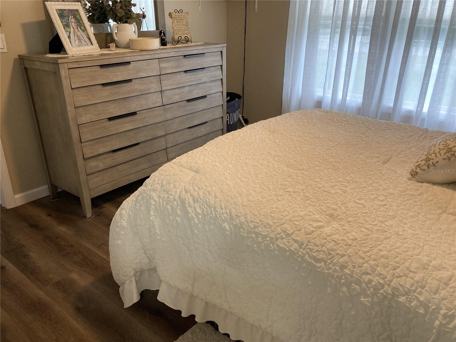 10TH FAIRWAY VILLA - Residential